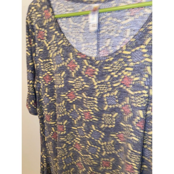 Lularoe PerfectT Gray Geometric pattern Size Large EUC - Picture 3 of 7